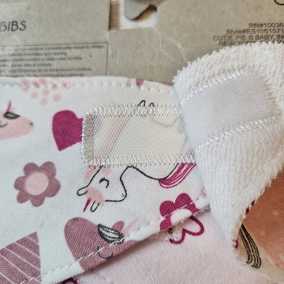 Bandana Bibs NWT Pack Of 3 Unicorns Hearts & Rainbows - Picture 5 of 5